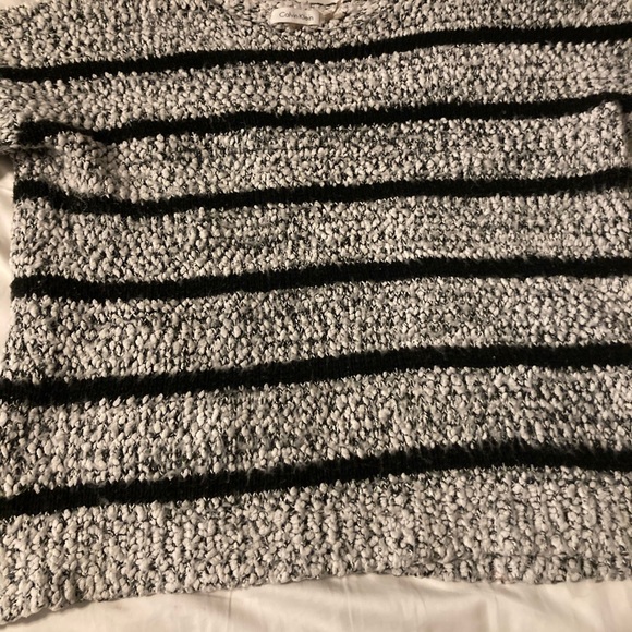Calvin Klein sweater - Picture 1 of 2